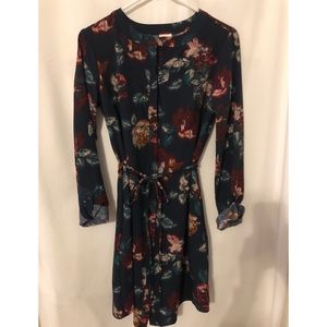 Merona woman’s dress SZ S with a draw string waist